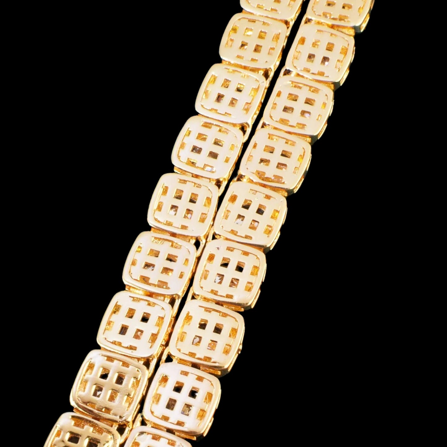 10mm Square Clustered Bracelet